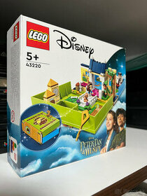 LEGO ® Disney 43220 Peter Pan a Wendy a ich rozprávková knih