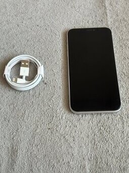 Predám Apple iPhone XR 64GB Silver Stav Nového Telefónu