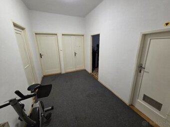 Podnájom v zdieľanej kancelárii vo ZVOLENE