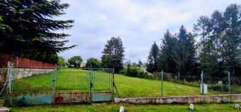Stavebný pozemok v obci Kapušany pri Prešove - 2295 m2.