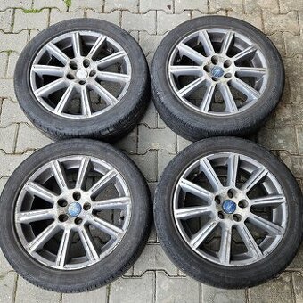 Ford R17