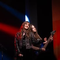 Teenage metalová kapela ROYAL QUESTION hľadá basgitaristu
