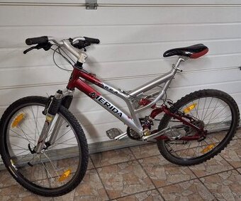 Predám málo jazdený bicykel
