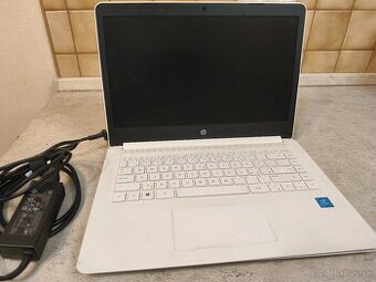 Predám notebook HP 14-bp002nc Snow White