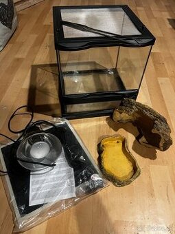 Predám komplet terarium