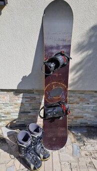 Predám snowboard 162 cm + topánky vo velkosti 45