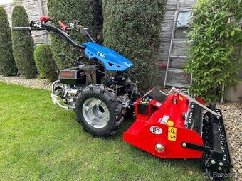 Úprava pozemkov zakladačom trávnika ( spätná fréza)