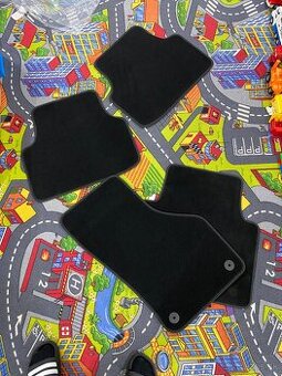 Nové koberceky rohoze Škoda Octavia 4