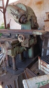 Vertikální frézka TOS FA 5V (7669) - 1