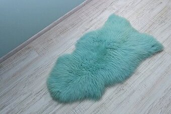 Tyrkysová ovčia kožušina