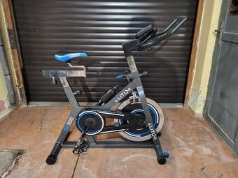 Stacionárny bicykel ELITUM SX900 + zostava činiek