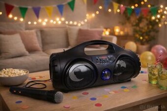 Bluetooth reproduktor s mikrofónom a rádiom