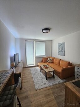 Prenájom garsónky v Hlohovci – voľná od 1.4.2026