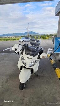 Suzuki burgman 650 executive