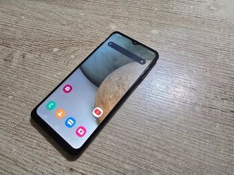 Samsung A12 plnefunkcny bolo na nom nalepene ochranne sklo t