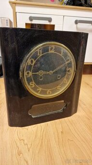 Nástenné staré art deco hodiny Chronotechna