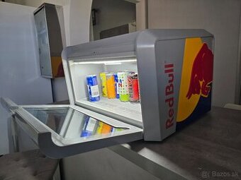 Red Bull chladnicka
