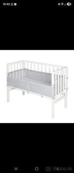 Drevena prístavná postieľka