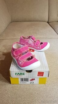 Papuče 23 pre dievča