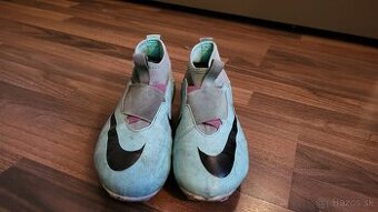 Nike Mercurial Zoom Vapor 15 Academy IC - veľkosť 37.5