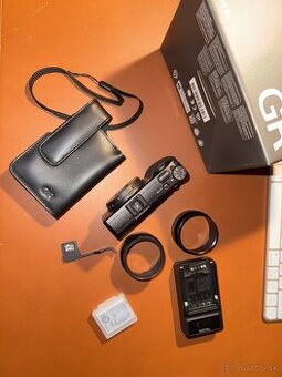 RICOH GR III