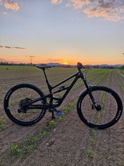YT Capra Core 3 (2021)
