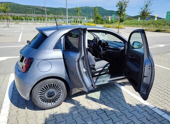 Fiat 500e Dolcevita 3+1 by Bocelli (42kWh)