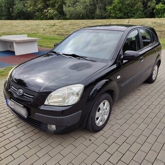 Auto Kia RIO 1.4 benzín 2008r.