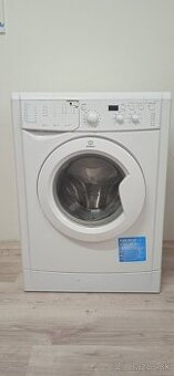 Automatická práčka Indesit