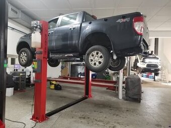 Dvojstlpový zdvihák BOR 4,2Ton a 5TON ramena 3dielne automat