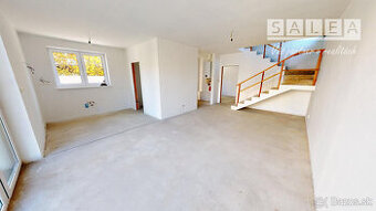 Skolaudovaný 5 izbový rodinný dom, pri jazere, Veľký Biel