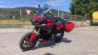 BMW F 900 XR