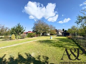 4 IZB. RODINNÝ DOM S GARÁŽOU, POZEMOK 964M2, CEROVÁ okr. SEN