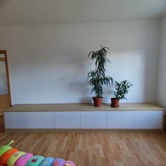 Skriňa pod TV / obývačková skrinka cca 366/56/50 - 1