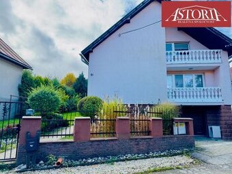 PREDAJ Rodinný dom s nádhernou rekonštrukciou - Podhradie - 1