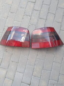 Predám zadné svetlá golf4
