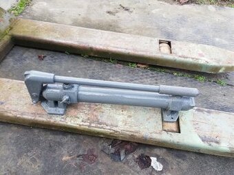 hydraulicka rucna pumpa