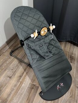 Babybjorn lehátko sivé + hračka