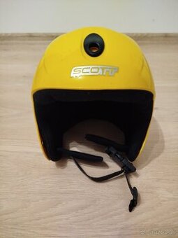 Predám lyžiarsky set.