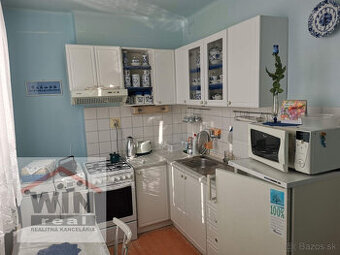 Na predaj 2 izbový  byt s balkónom, Sliač