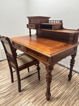 Starožitný nábytok