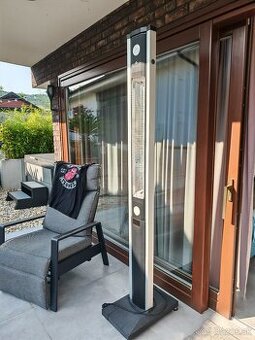 Predám vonkajší elektrický ohrievač s LED osvetlením