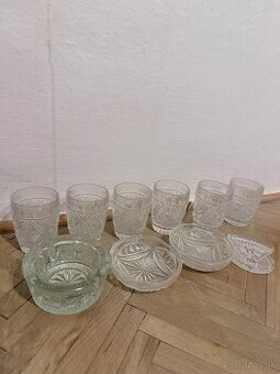 Sklo Krištáľ keramika poháre vázy