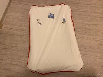 Nafukovacia podlozka na prebalovanie s potahom