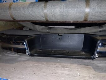 Zadný nárazník na Toyota Hilux r.v 2021