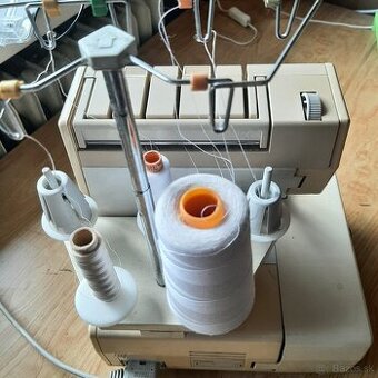 Predám šijací stroj Hobyloock 5 nitkový