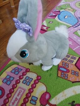 Interaktivna hracka-zajacik banny