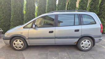 opel zafira r. 2002