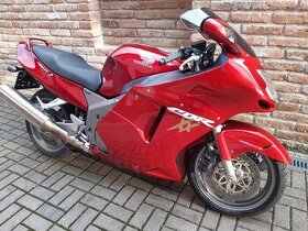 Motocykel Honda CBR 1100 XX
