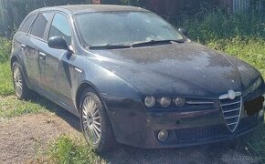 Rozpredám Alfa Romeo 159 sportwagon 2.4 jtd 147kw automat